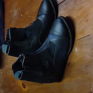 Leather riding boots